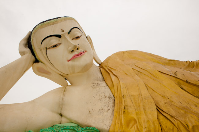 Face of Shwethalyaung Buddha Face of Shwethalyaung Buddha